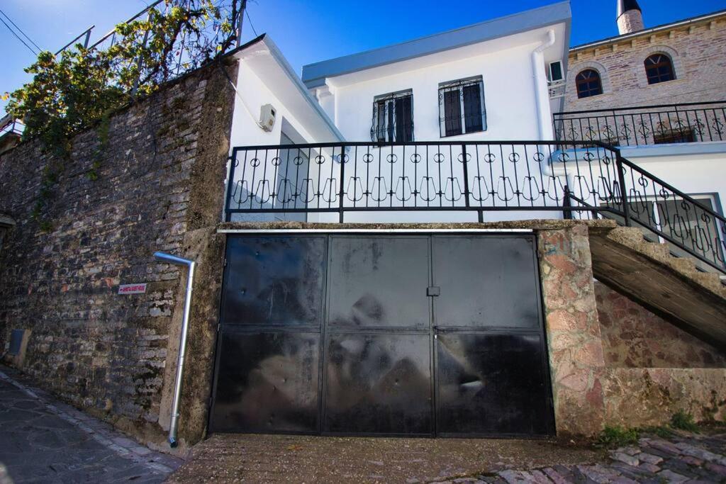 Emblematic House 3 Gjirokastër Exterior foto